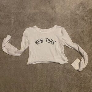 Gap Cropped NY long sleeve